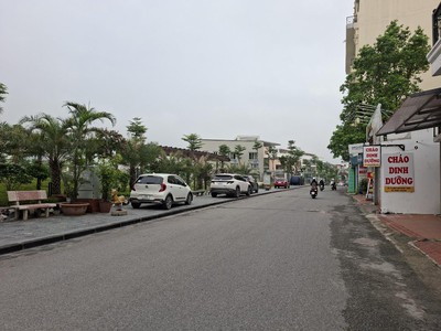 Phố ngọc thụy 47 tỷ 150m nhà c4,ngõ ô tô tránh,kinh doanh cho thuê,long biên 4