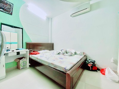 Mặt tiền xe tải    phạm văn hai  ngang khủng 5.3m nhà mới 5 tầng chỉ 13.3 tỷ 1