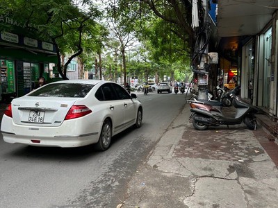 Bán nhà mặt phố ba đình   90m , mặt tiền rộng, vỉa hè kd   chỉ 22 tỷ 2