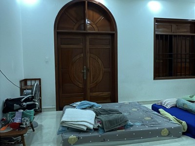 Bán nhà đẹp 3 tầng trung tâm đông hòa,shr đường 2 xe hơi,gần bigc dĩ an 3