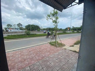 Chính Chủ Cần Bán Đất MTĐ QL 1A, P. 4,TP. Tân An, 150m2, SHR, 2TỶ300 0