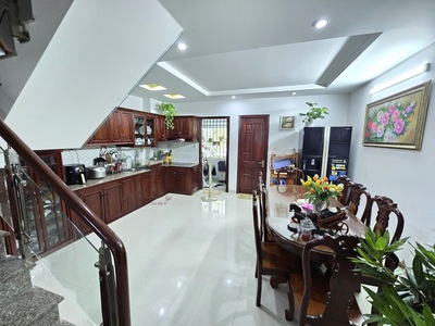 Hiếm  nhà 100m  hẻm xe hơi 8m linh đông   gần phạm văn đồng   nội thất đẹp   chỉ 4.8 tỷ 0