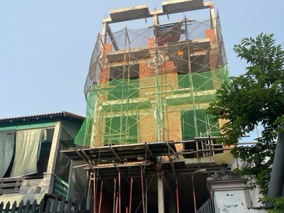 Nhà 2 tầng ngay trường hoa lư, 5pn, hẻm xe hơi 7 chỗ. 51tr/m2, 3