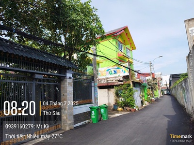Nhà 2 tầng ngay trường hoa lư, 5pn, hẻm xe hơi 7 chỗ. 51tr/m2, 2
