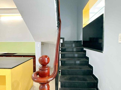 Bán nhà hẻm xe hơi ngủ trong nhà lê văn thọ   3 lầu   hẻm 6m   gần công viên làng hoa, gò vấp 2