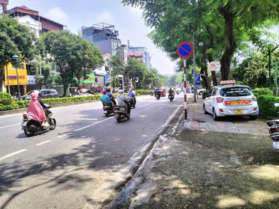 Mặt phố nguyễn văn cừ 92tỷ 957m mặt tiền 34m kinh doanh,vỉa hè,long biên 1