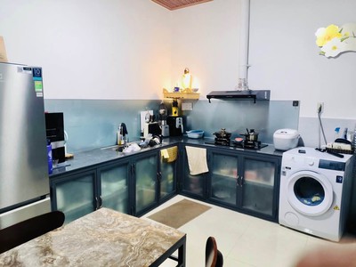Bán nhà khu bt lam sơn - 52m2 - 5 tầng - ô tô tránh - 5pn - chủ để lại nội thất - ngang 5m bề thế 2