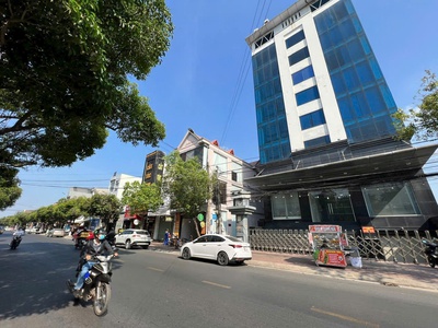 Bán toà nhà mặt tiền phan trung, ngay vòng xoay tân hiệp giá 75 tỷ 0