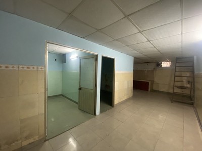Kiệt ô tô sát trần hưng đạo đi bộ ra cầu sông hàn, 81m2, ngang 5.5m, 4.x tỷ 3
