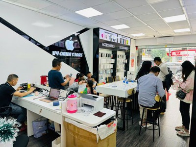 Bình tân   sang mặt bằng tiệm điện thoại , mới đẹp , mặt tiền đường lớn khu tên lửa, tel : 4