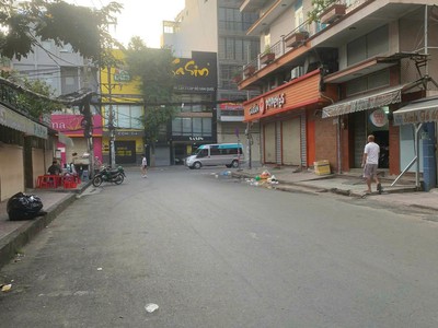 Bán nhà mặt tiền nguyễn gia trí  d2 cũ , phường 25, bình thạnh   ngay trung tâm thương mại   giá 1