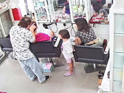 Tân bình cần sang nhượng gấp tiệm tóc và nail 1