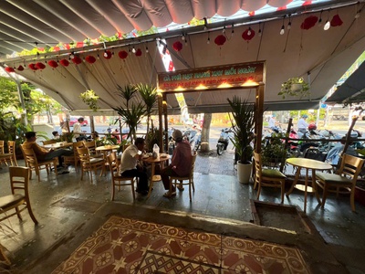 Mình cần sang quán cafe   địa chỉ : 128  lê lợi ,p.1 ,tp. mỹ tho, tiền giang... 1