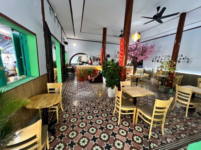 Mình cần sang quán cafe   địa chỉ : 128  lê lợi ,p.1 ,tp. mỹ tho, tiền giang... 2