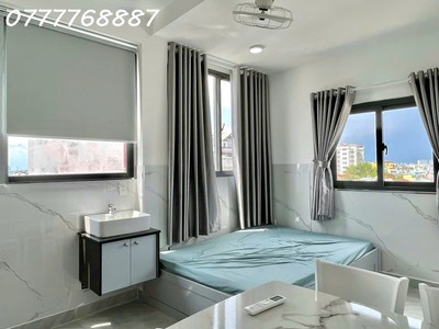 Bán tòa chdv hầm 5 tầng mt đường lớn thu nhập 100tr/ tháng 2