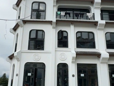 Bán biệt thự liền kề căn góc thuộc khu hành chính mới thị xã  sapa lào cai. 0
