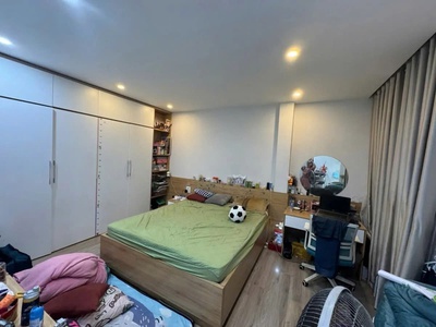Nhà đẹp ngõ thông ô tô đỗ cửa phố nguyễn văn linh 36m2 x 5 tầng, mặt tiền 5.9m, 6.4 tỷ long biên. 0