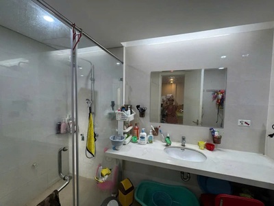 Nhà đẹp ngõ thông ô tô đỗ cửa phố nguyễn văn linh 36m2 x 5 tầng, mặt tiền 5.9m, 6.4 tỷ long biên. 1