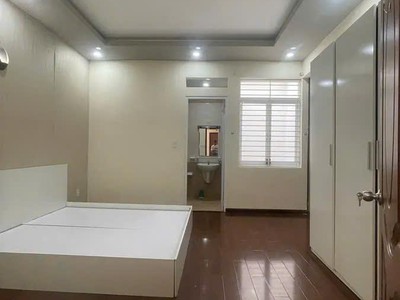Lô góc, 52m2 thiết kế lệch tầng thoáng, sổ a4, an sinh tốt, hẻm 96 duy tân pn 3