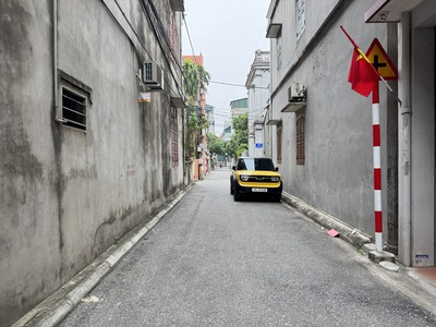 Nhà Cấp 4 Giang Biên 105m2 - Vị Trí Vàng Gần Hồ, Chợ, Khổ Vuông Đẹp, Ô Tô Đỗ Cửa 12