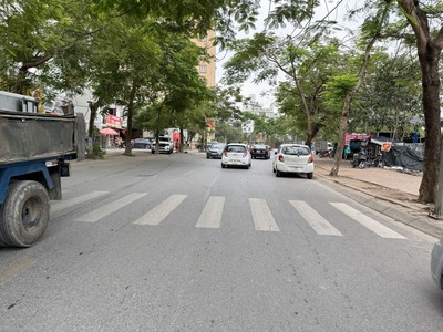 Đầu Tư Sinh Lời: Nhà 5 Tầng 100m2 Phúc Lợi, Kinh Doanh Sầm Uất, Gần Trường Học 6