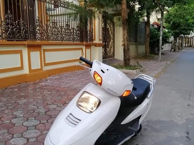 Cần bán xe spacy 125cc nhập khẩu, màu trắng, đời 2009, đời chót sm 222 2