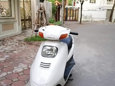 Cần bán xe spacy 125cc nhập khẩu, màu trắng, đời 2009, đời chót sm 222 0