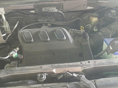 Chính chủ cần bán xe  Ford Escape ĐỜI 2003 2