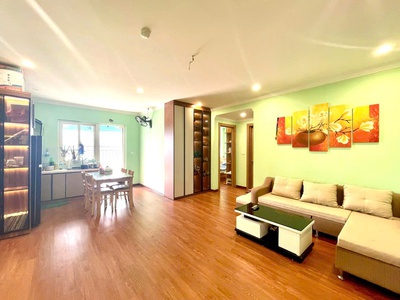 Cần bán căn góc 76m2 tầng 14, ban công view hồ chung cư Thanh Hà 1