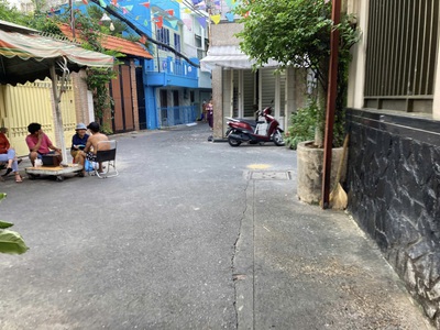Bán nhà Đoàn Văn Bơ, Tôn Đản, Quận 4 , 30.1m2, 2 tầng, 3.x tỷ. 7