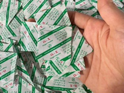 Bánh trung thu bảo quản với gói hút oxy o2x 3