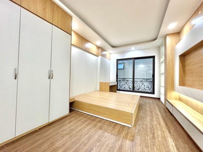 Chính chủ cần tiền bán gấp nhà Hai Bà Trưng - 6 tầng thang máy - sân rộng - 20m ra ô tô 3