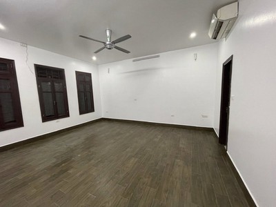 Chính chủ bán biệt thự lô góc khu nhà ở 18-4 Thanh Bình Mỗ Lao DT 165m2 x 3 tầng giá 31.9 tỷ 3