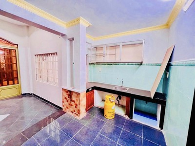 Giữ tiền chắc - hẻm xe hơi 20m ra mặt tiền - gần ga t3 - nhà đẹp 2 tầng 1