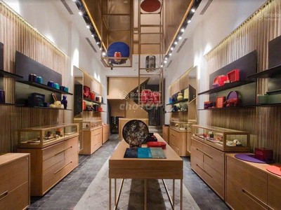 Cho thuê nhà mặt tiền đường đông du, quận 1, diện tích: 4x16m, trệt 2 lầu, giá 160 triệu 2