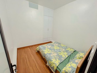 Tập thể tầng 1 - ngõ 106 chùa láng  sổ 16m - sử dụng 30m. 3