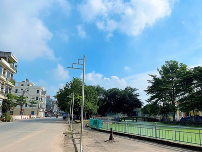 Bán đất phúc thọ hà nội ,100m2,phân lô vỉa hè ô tô tránh 1