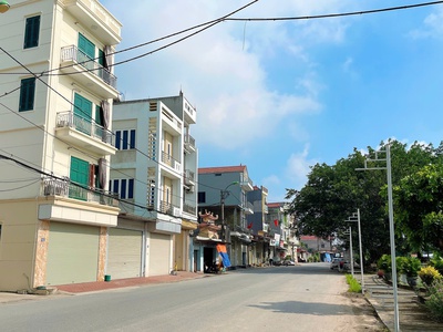 Bán đất phúc thọ hà nội ,100m2,phân lô vỉa hè ô tô tránh 2