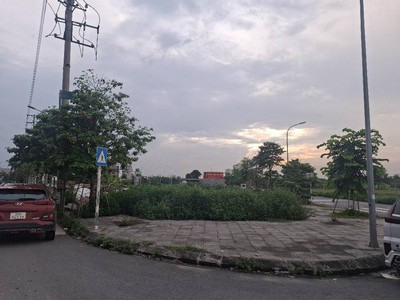 Bán đất đông hội đông anh - hàng xóm vin cổ loa - tái định cư bộ công an - 90m m mặt tiền 6m - oto 0