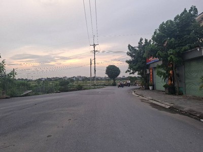 Bán đất đông hội đông anh - hàng xóm vin cổ loa - tái định cư bộ công an - 90m m mặt tiền 6m - oto 1