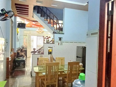 Chỉ 6.xxtỷ tl  bán nhà gò vấp gần emart 2, dt 68m    4 tầng/4pn, ô tô ngủ trong nhà 1