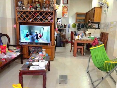 Bán nhà mặt tiền tân trang, phường 9, quận tân bình  4,5,14  2 lầu 10 tỷ 4