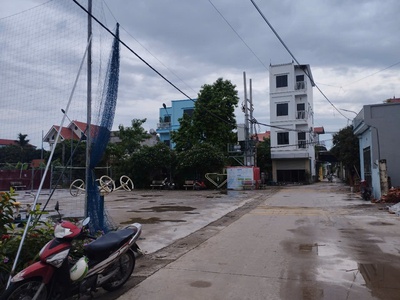 Bán đất phú minh - sóc sơn, có nhà 1 tầng kiên cố   gần vinmart, đường rộng ô tô tránh nhau 2