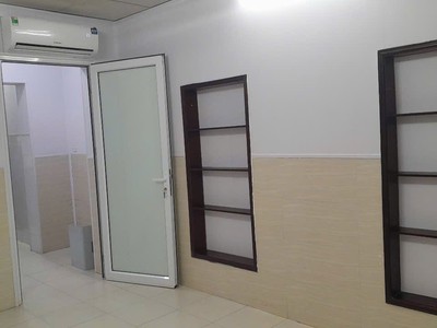 Cho thuê nhà tập thể tầng 1 kim liên, 60m2, 2 ngủ, 10 triệu vào ngay 0