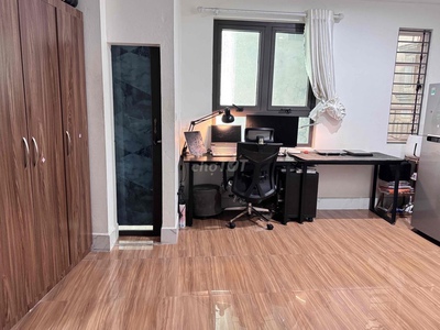 Cho thuê ccmn Lê Văn Lương, Hoàng Ngân, điện tích 30,35m2 1