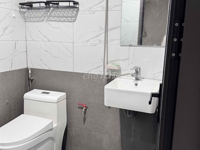 Cho thuê ccmn Lê Văn Lương, Hoàng Ngân, điện tích 30,35m2 2
