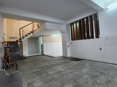 Cho thuê biệt thự mini mặt tiền ngay trung tâm biển, phường nha trang 1