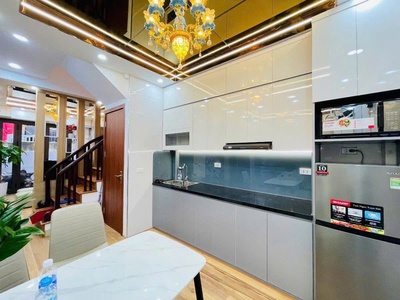 Trung tâm cầu giấy - tiện ích ngập tràn - gần chợ - tttm - 3 thoáng - nội thất xa hoa luxury 1