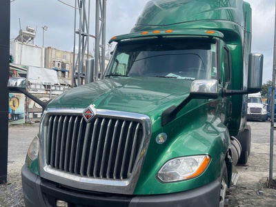 Cần bán xe đầu kéo Mỹ International Maxxfore A26 1 giường 2018 4