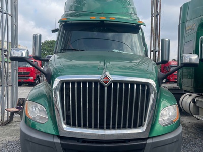 Cần bán xe đầu kéo Mỹ International Maxxfore A26 1 giường 2018 8